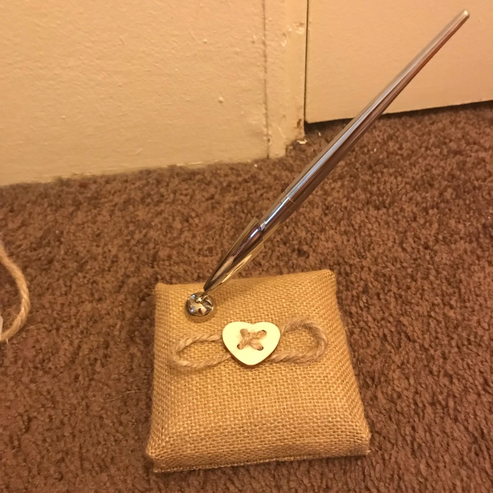 Burlap Fall Decor - Picture 3 of 7